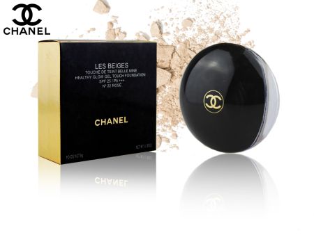 Пудра Chanel Les Beiges, 9 г, тон 102 Натуральный бежевый