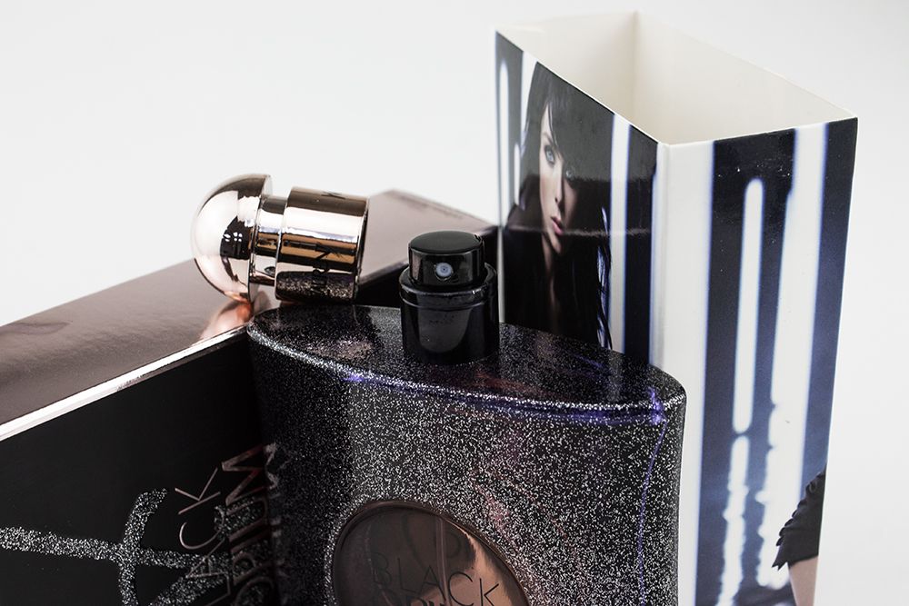 yves saint laurent black opium nuit blanche